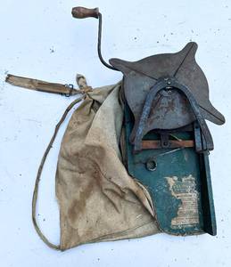 lot 527 image: Vintage Crank Cyclone Manual Seed Sower