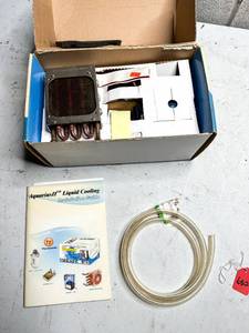 lot 652 image: Aquarius II Liquid Cooling Kit