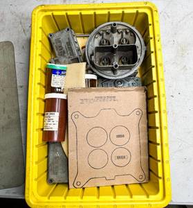 lot 732 image: Holley 450 CFM List 1273 Carburetor Parts