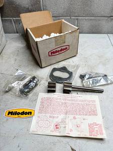 lot 766 image: Mildon 18730 Oil Pick-Up Parts