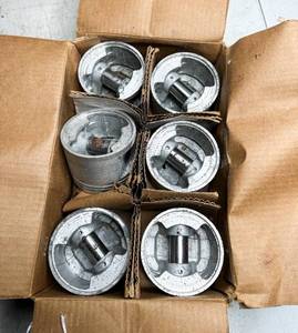 lot 751 image: Badger Alum Pistons P422 (Qty-6) 3.8 231 BuickChevyOldsmobile