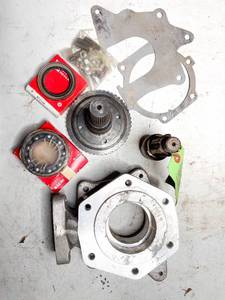 lot 744 image: Transmission Output, Adaptor, and Other Hardware