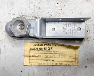 lot 761 image: Valley Tow-Rite Trailer Coupler 5127, for 1 78 or 2 Ball