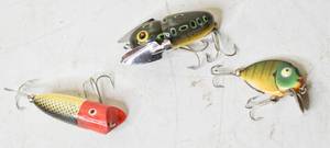 lot 785 image: 3 Vintage Heddon Fishing Lures