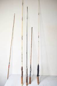 lot 789 image: Group of 5 Vintage Fishing Rods