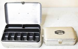 lot 793 image: Vintage Umco Models P-8 & P-9 Small Two Sided Tackle Boxes