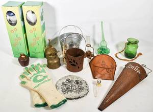 lot 383 image: Assorted Gardening and Floral Items