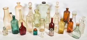 lot 388 image: Large Assortment of 25 Glass Bottles