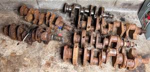 lot 737 image: 6 Crankshafts