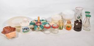 lot 374 image: Assorted Kitchenware and Home Decor