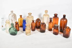 lot 387 image: 18 Vintage Glass Medicine or Pharmacy Bottles