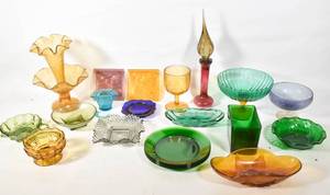 lot 416 image: Assortment of 15 Colored Glassware