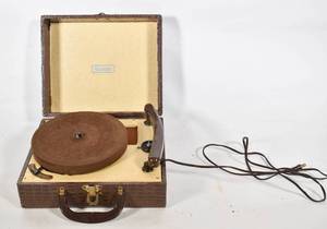 lot 434 image: Vintage Supreme Suitcase Portable Record Player