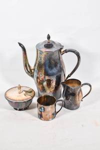 lot 456 image: 4 Piece Paul Revere Oneida Silverplate Tea Accessories
