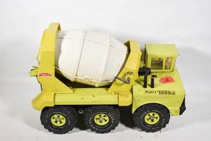 lot 316 image: Vintage Mighty Tonka Green Ready Mix Toy Cement Mixer Truck