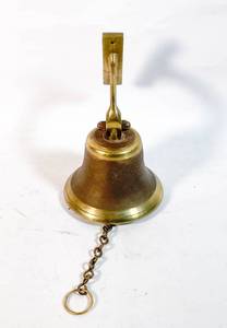 lot 164 image: Brass Wall Mount Dinner Bell