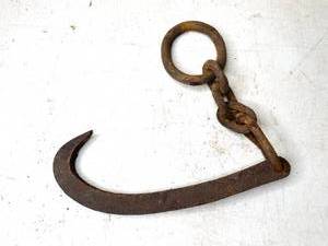 lot 356 image: Metal Hook on Chain
