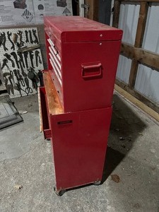 lot 2 image: Tool Box