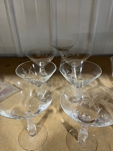lot 20 image: Crystal  wine glasses   Margarita Glasses