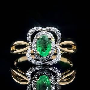 Oval Natural Emerald Solitaire & Diamond Double Open Flower Halo Ring in 14k Yellow Gold $2100 Retail