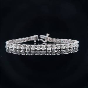 1 12 Carat Diamond Single Row Classic Tennis Bracelet in 14k White Gold $4250 Retail