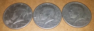 lot 369 image: Kennedy Bicentennial Half Dollar 1971 (3)