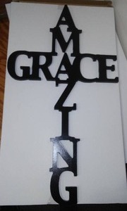 lot 903 image: Amazing Grace Wood Cross Dcor (2)