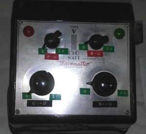 lot 794 image: Lionel V Trans Former 150 Watt, 4 Lines Of Control.