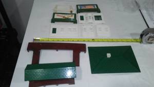 lot 800 image: Lionel Train Depot Station With Boardwalk.
