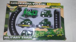 lot 904 image: Battery Operated Military Train with Rails