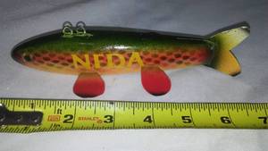 lot 766 image: Spear Fishing Decoy  NFDA National Fish Decoy Assoc, 2004 #3 of 5