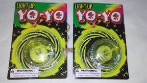 lot 907 image: Light Up Yo-Yos (2)