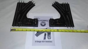 lot 839 image: Lionel 022 Switches (2). Left Hand 14062 Right Hand 14063, Excellent.