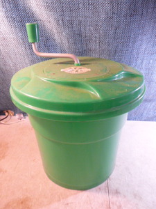 Dito Electrolux The Green Machine Salad Spinner