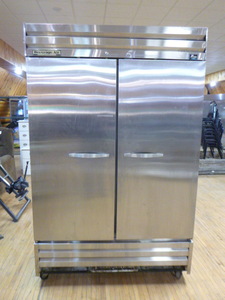 Beverage-Air R Series 2 Door Freezer