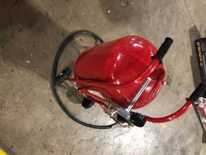 BLACK BULL 20-Gal. Abrasive Blaster Customer Returns See Pictures