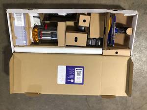 Dyson V15 Cordless Stick Vacuum Cleaner   Customer Returns See Pictures