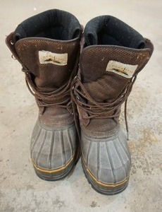 lot 38 image: Mens Boots CreekSide Steel Shank...Size 7