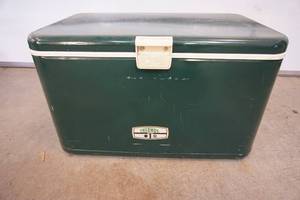 lot 46 image: Vintage Thermos Metal Cooler...