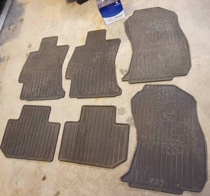 lot 52 image: Automobile Accessories Floor Mats Subaru...