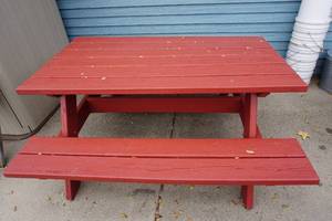 lot 89 image: Outdoor Lawn Patio Furniture Painted Picnic Table...