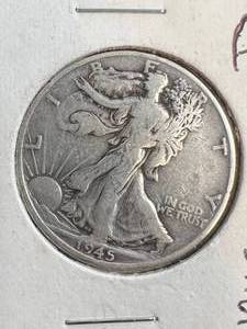 1945-D US WALKING LIBERTY HALF DOLLAR