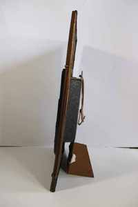 lot 5 image: Hood Suprex shoe heal signclock. Pressed fiber board, easle back, with winding clock, unknown working condition, 12x18.5
