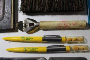 lot 29 image: Advertising Seed corn pens, pocket knives, and More