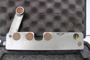 lot 41 image: Dot line laser level with case