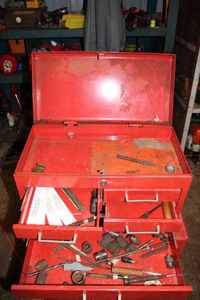 lot 80 image: Red tool box roll away set, contents included, 22x12x39