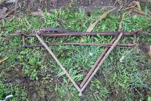 lot 91 image: Ford Model T Front Axel and Wishbone