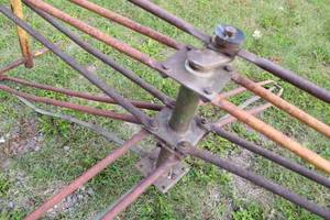 lot 102 image: Vintage kids Whirly-Bird merry go round, missing one leg