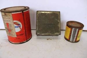 lot 132 image: Lot of 3 antique cans, Glassomax paint metal can with painted label 5.5 tall, Golden 4.5 square tin, Ruttland plumbers putty