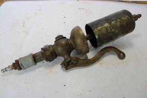 lot 143 image: Coast to Coast brass steam whistle, bell has some sodder repair, 18 tall 3 diameter